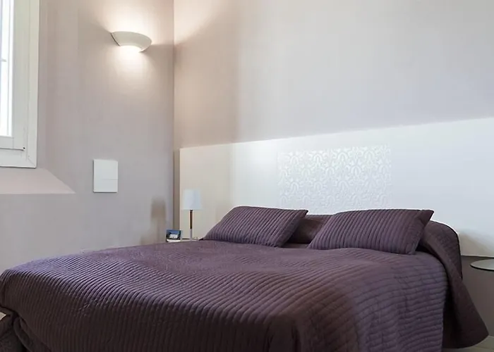 Couette-café Archi 4*